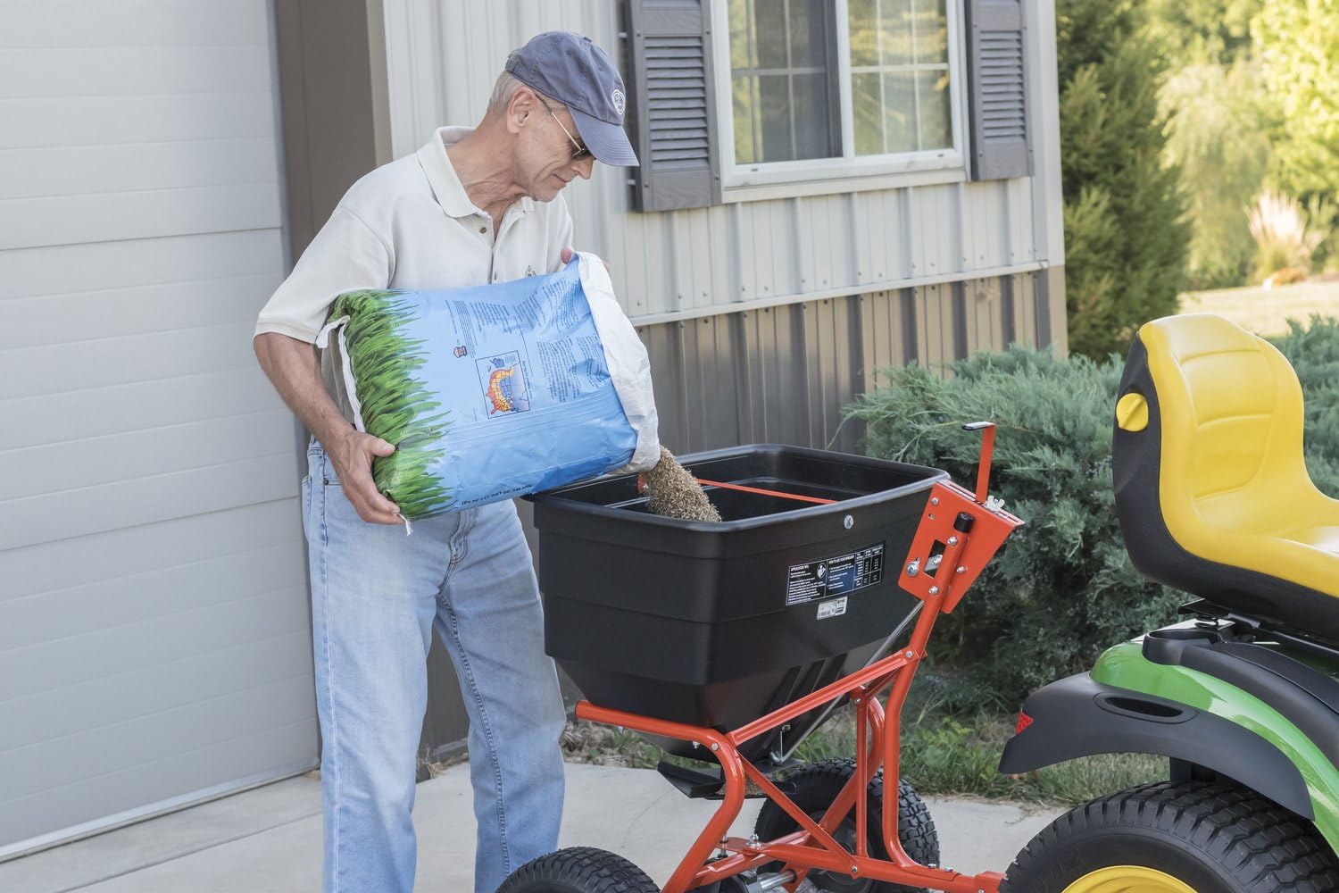 Agri-Fab 45-0543 Tow-Behind 100 lb Lawn & Garden Spiker Seeder Spreader - Image 50