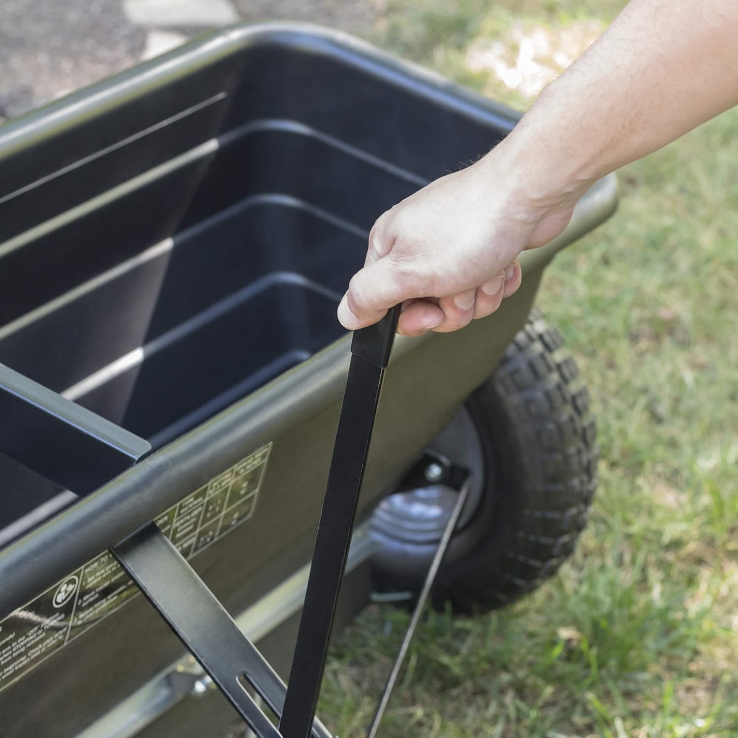 Agri-Fab 45-0543 Tow-Behind 100 lb Lawn & Garden Spiker Seeder Spreader - Image 67