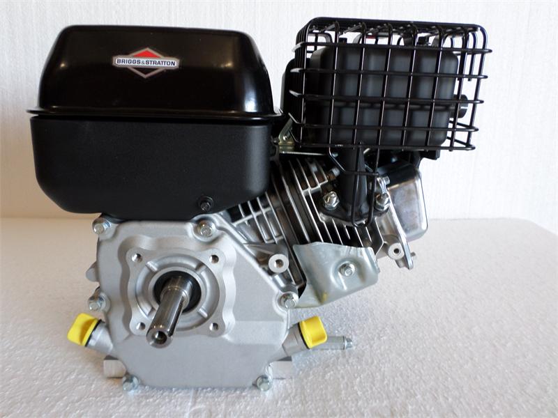 Briggs & Stratton Horizontal Snow Engine 7.5 TP 3/4" X 2-27/64" # 10D132-0115 - Image 3